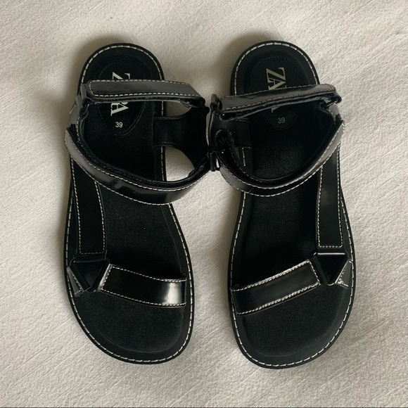 NWOT Zara sandals
